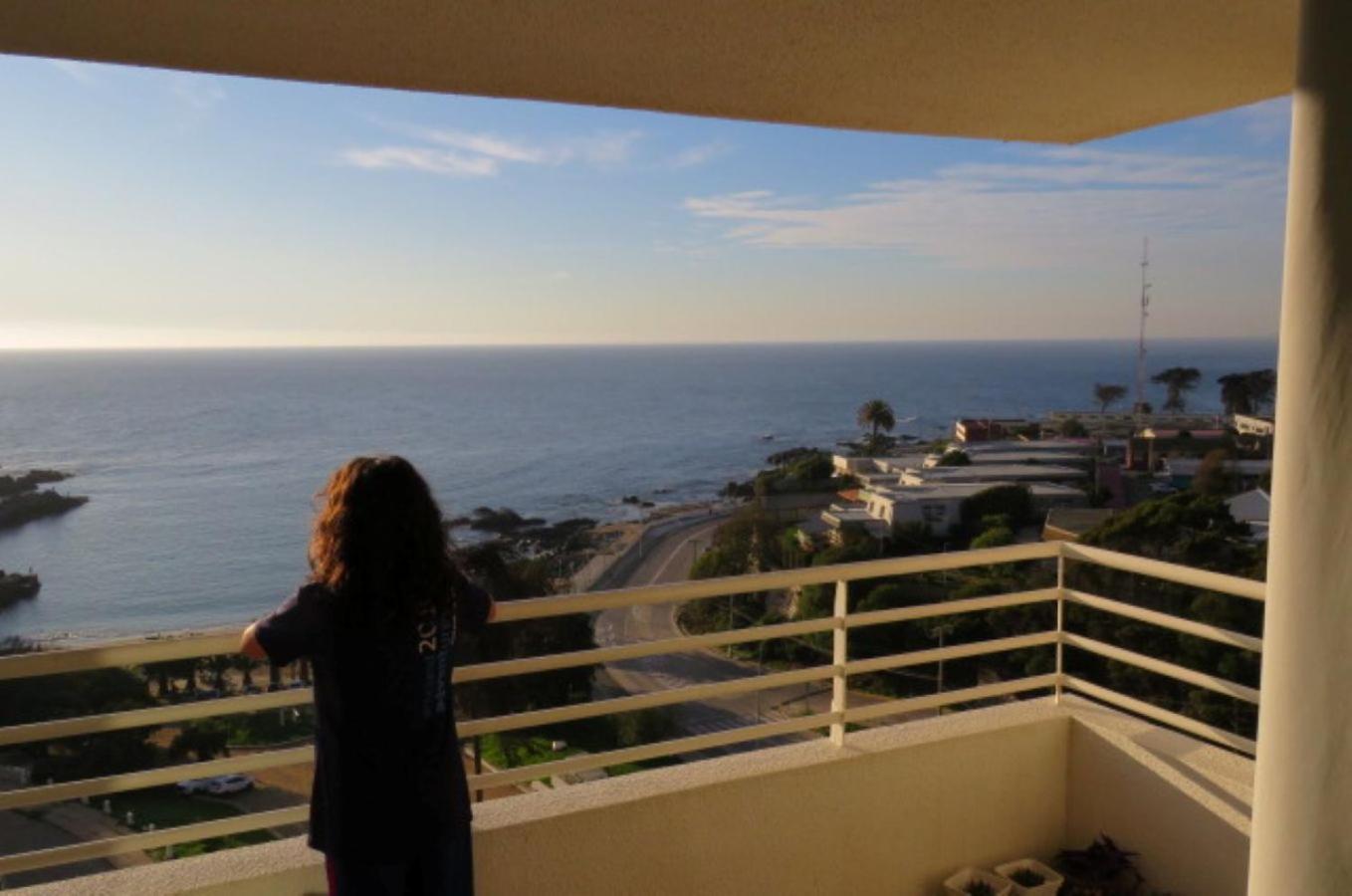 Vista Y Mar *
